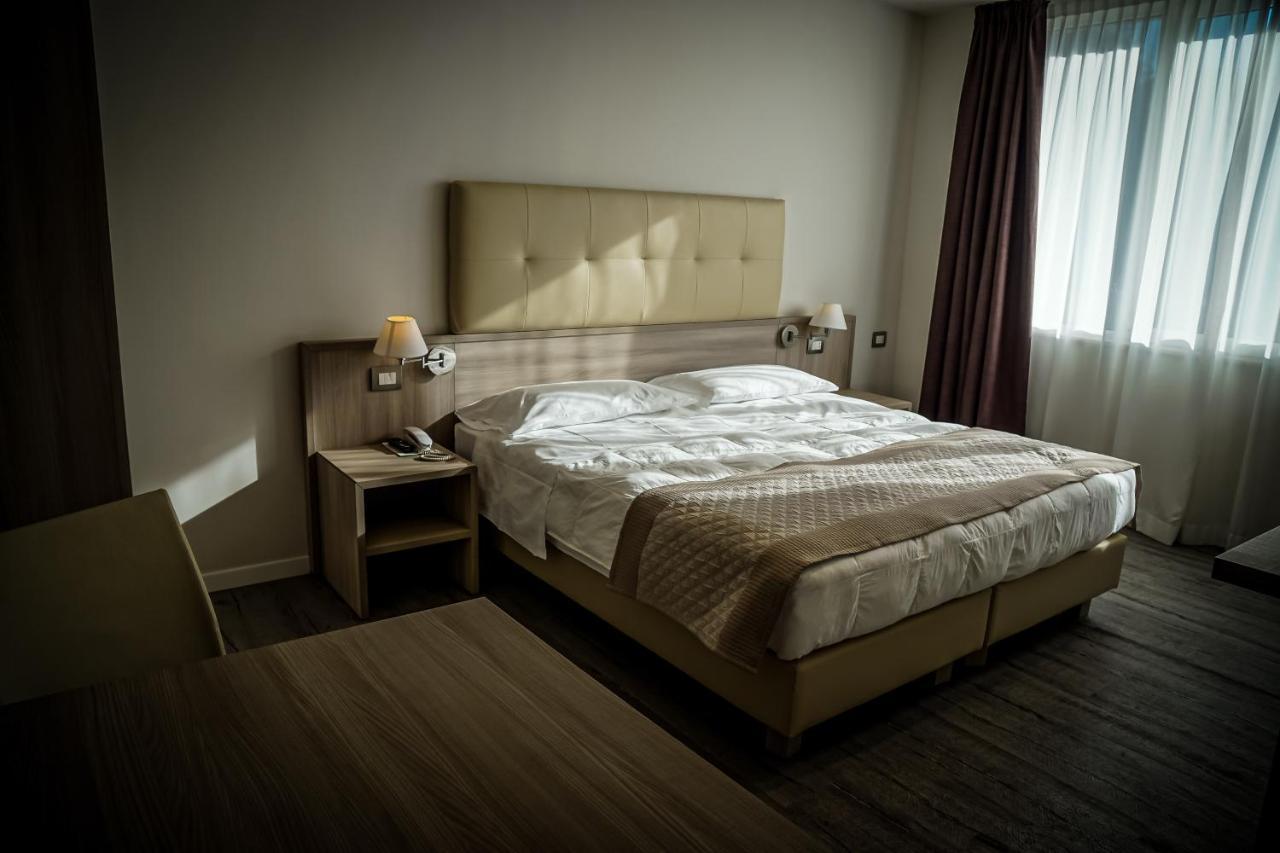 Superior Double or Twin Room,1195011388:JPEG