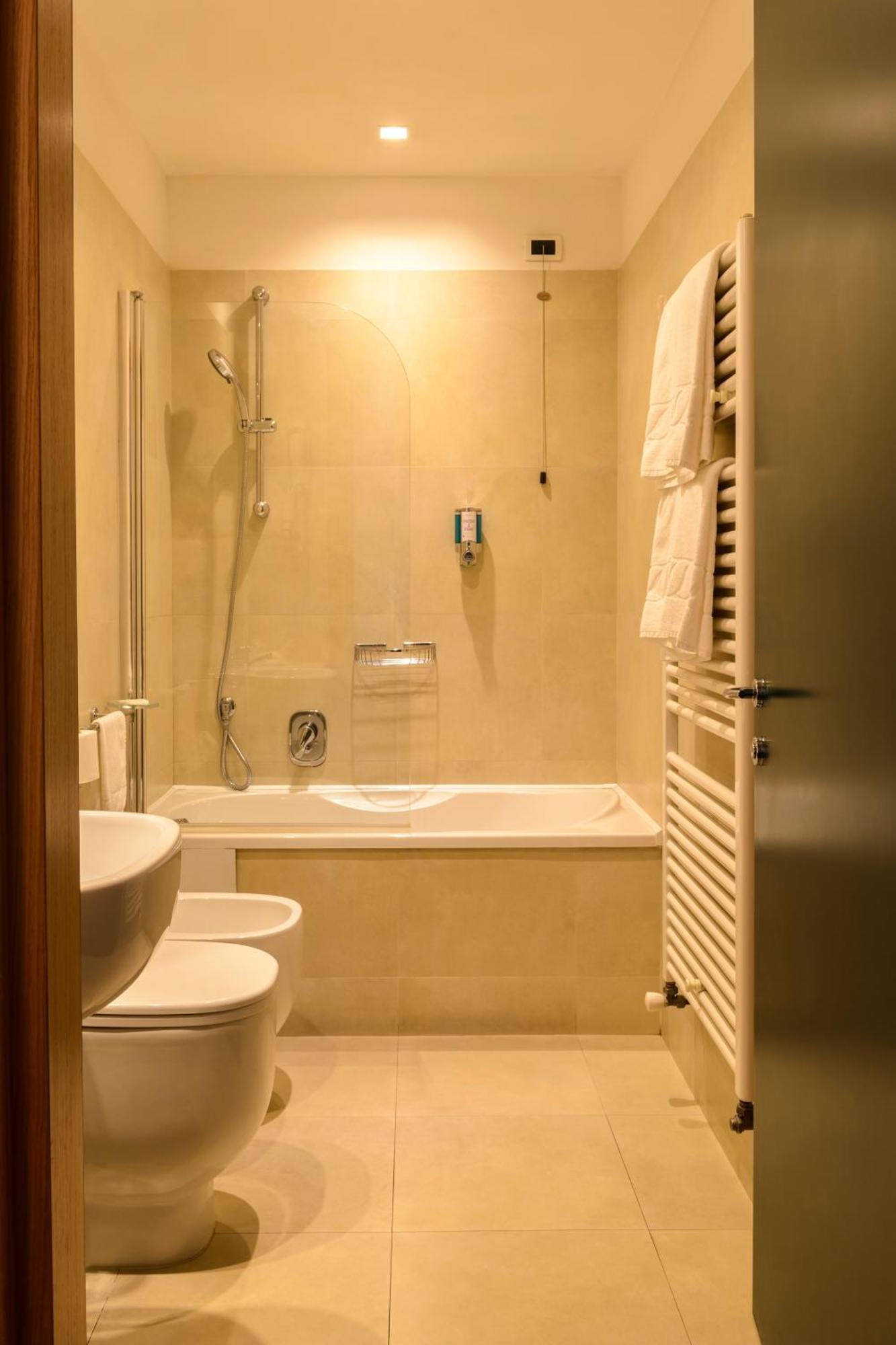 Apartment,1274715799:JPEG