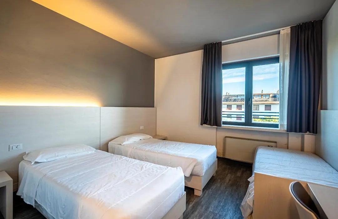 Hotel Albatros-1