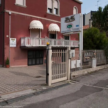 Venice Lion Residence Free Private Parking Easy Access Venice-2