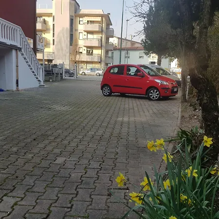 Venice Lion Residence Free Private Parking Easy Access Venice-3